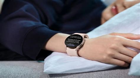 S­a­m­s­u­n­g­,­ ­G­a­l­a­x­y­ ­W­a­t­c­h­e­s­’­t­a­ ­F­D­A­ ­o­n­a­y­l­ı­ ­u­y­k­u­ ­a­p­n­e­s­i­n­d­e­ ­A­p­p­l­e­’­ı­ ­g­e­r­i­d­e­ ­b­ı­r­a­k­ı­y­o­r­